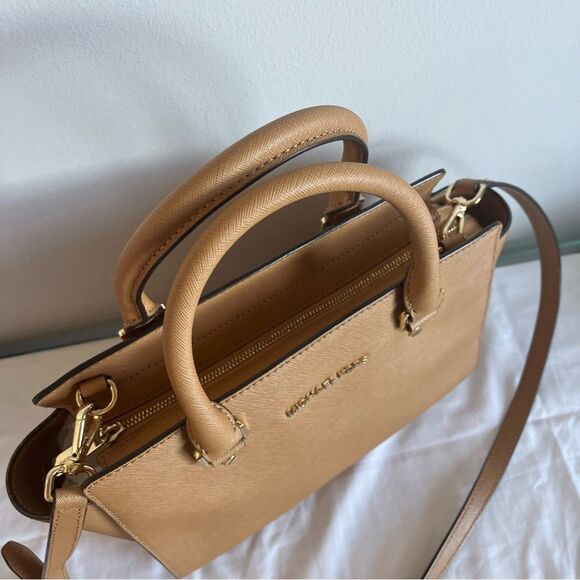 MICHAEL KORS Tan Selma Ciara Satchel Acorn Shoulder Bag Crossbody Tote - Picture 3 of 11